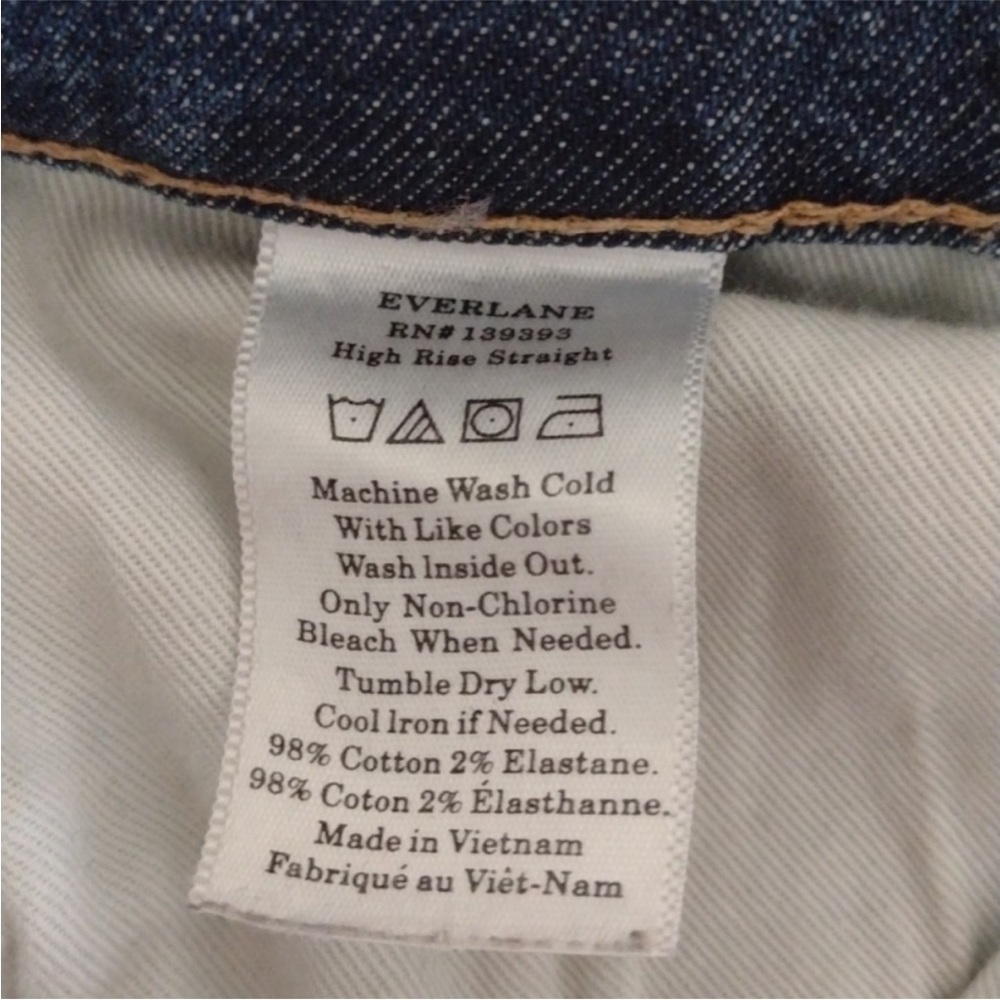 Everlane Women's Straight Leg Jeans in Blue - Picture 4 of 4